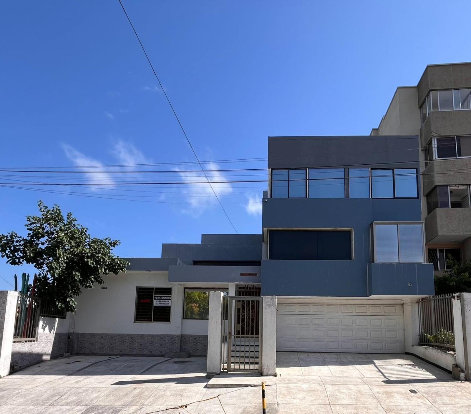 Villa Mary Hostal Баранкила Екстериор снимка